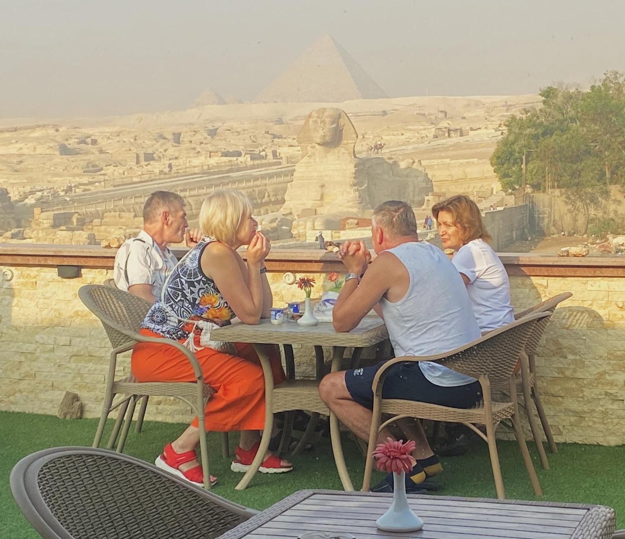 Seven Pyramids View Inn Kairo Exteriör bild
