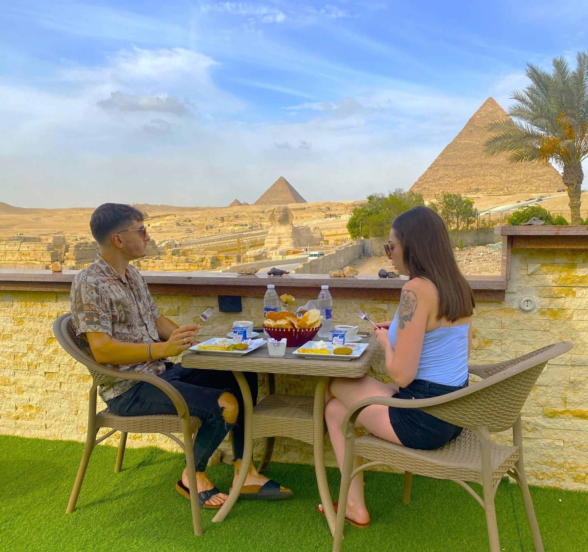 Seven Pyramids View Inn Kairo Exteriör bild